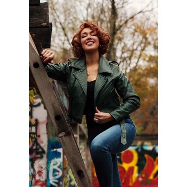 Queen Kerosin - Damen Lederjacke Marlon mit Leo Printing, rot, Gr. M* 